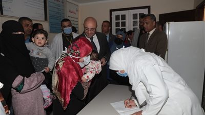 محافظ بنى سويف يطلق إشارة الحملة القومية للتطعيم ضد شلل الأطفال