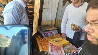 تحرير 98 محضرا تموينيا قبل رمضان في أسيوط ..صور