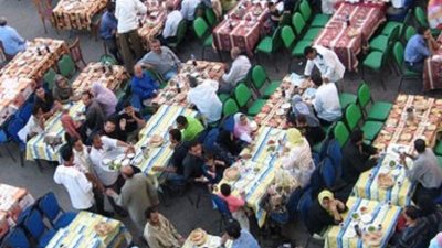 متحدث الوزراء: أي شخص يرغب في إقامة موائد الرحمن يلجأ للمحليات