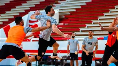 يد الزمالك يواصل استعدداته لحسم المرحلة الاخيرة لدورى المحترفين