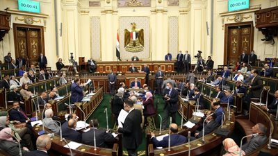 النواب يوافق نهائيا على مشروع قانون تعجيل موعد صرف العلاوات وزيادة المعاشات