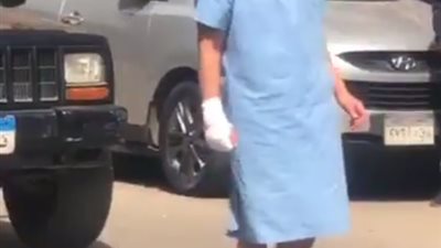 يهرول حافي القدمين.. شاهد جراءة محمد إمام بشوارع وسط البلد خلال تصوير 