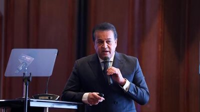 عبدالغفار: تقليل أعداد مستشفيات العزل بالتزامن مع انخفاض أعداد الإصابات بفيروس كورونا