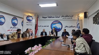 شباب مستقبل وطن أسيوط يقدمون وجبات إفطار ودورات رمضانية