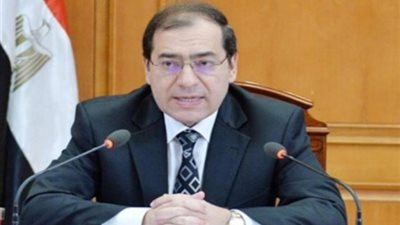 وزير البترول يصدر قرارا بتكليف أيمن فاروق رئيساً لـ
