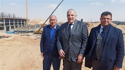 إبراهيم محلب يشيد بأعمال أكبر مدينة طبية فى الشرق الأوسط بحضور قيادات جامعة بدر.. بالصور