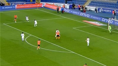 تريزيجيه يصنع هدف فوز باشاك شهير أمام مالاتيا سبور ويحصل على أعلى تقييم