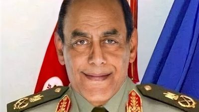 أشرف زكى : أحمد بدير 