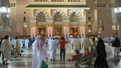 100 باب لتنظيم دخول المصلين بالمسجد الحرام