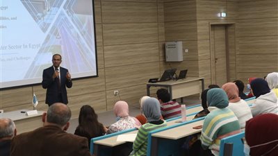 نائب وزير الإسكان يشارك بفعاليات الندوة العلمية بمدينة زويل للعلوم والتكنولوجيا والابتكار