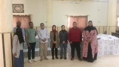 توزيع 2000 كرتونه مواد غذائية ضمن مبادرة حياه كريمة لأهالي الزعفرانه