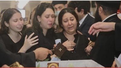 النيابة العامة تأمر بحبس المتهم بقتل كاهن كنيسة السيدة العذراء بمحرم بك