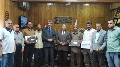 تكريم مديرى مدارس قفط ودشنا وخزام الزراعية .. بقنا