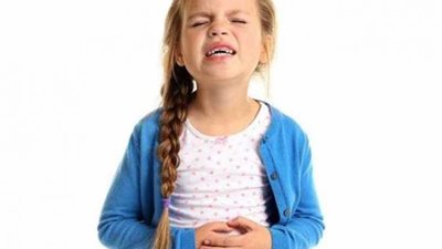 لماذا يعانى الأطفال من الام البطن المتكررة ..وماهى طرق علاجة؟