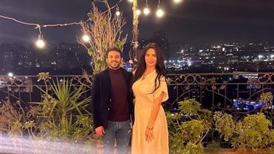 محمد رشاد برفقة خطيبته فى أحدث ظهور: رمضان السنه دي غير كل عام