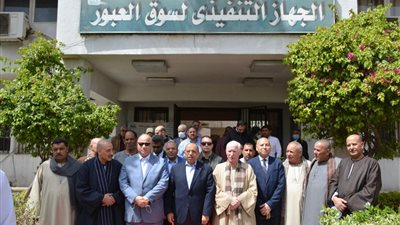 وزير التنمية المحلية: جميع السلع الأساسية متوافرة بالأسواق بتخفيضات وكميات وجودة مناسبة للمواطنين
