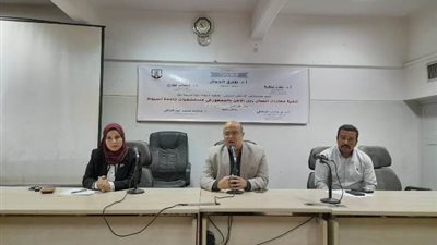 إزالة حالتي بناء مخالف لمحلات بدون ترخيص بحي شرق مدينة مغاغة