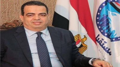أهمية رسائل الرئيس السيسي على هامش موسم حصاد القمح من توشكى.. فيديو