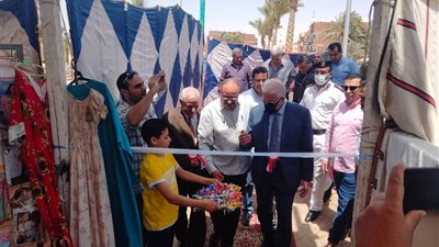 محافظ جنوب سيناء يفتتح معرض العيد فرحتنا..وانخفاض أسعار الكحك والبسكويت