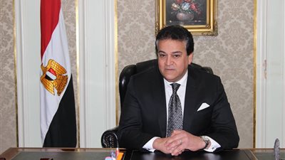 وزير التعليم العالي يوجه برفع درجة الاستعداد بالمستشفيات الجامعية خلال عيد الفطر المبارك