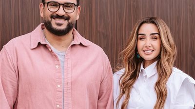 أكرم حسني لهنا الزاهد: انتى أحلى حاجه قفلنا بيها مسلسل 