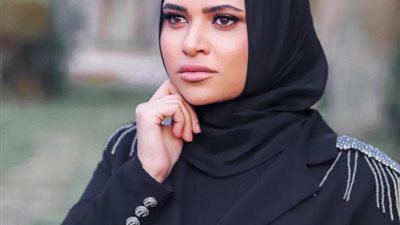 نسمة منصور توضح ١٠ طرق لعلاج جفاف البشرة