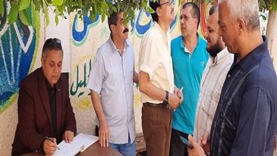 مدير تعليم غرب شبرا يتابع سير الامتحانات بالمدارس.. ويُصدر تعليمات هامة للملاحظين