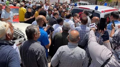 الآلاف يشيعون رئيس النادي الإسماعيلي الأسبق لمثواه الاخير..صور