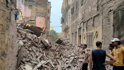 رفع ٢٠٥طن مخلفات بناء بحي غرب الأسكندرية..صور