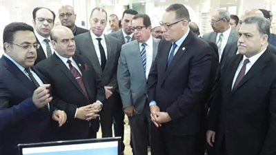 محافظ الشرقية ومساعدا وزير العدل يفتتحون فرع توثيق نادي الصفوة المطور