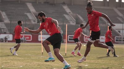 مهاجم الأهلي: أتمنى الاستمرار في القلعة الحمراء.. وأنباء الرحيل غير صحيحة