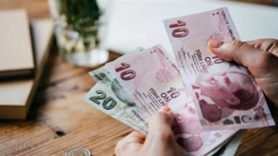 الليرة التركية قرب أدنى مستوى في 5 أشهر
