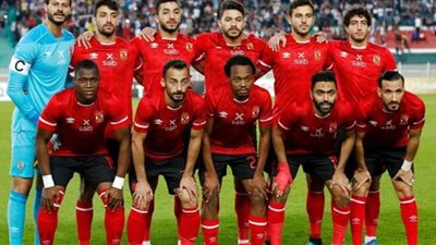 شوبير يطالب الأهلى بعدم تشتيت اللاعبين قبل مواجهة الوداد فى نهائي دوري الأبطال
