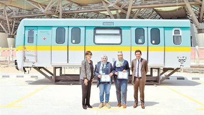 لأول مرة.. المرأة سائقة مترو!!