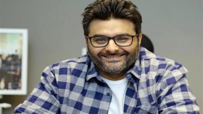 وليد منصور يتقدم ببلاغ رسمي بالتشهير ضد الشاب خالد