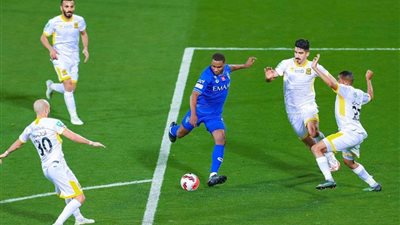 تعرف على حكام الاتحاد والهلال في الكلاسيكو السعودي