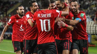 تفاصيل أزمة صانع ألعاب الأهلى مع موسيمانى