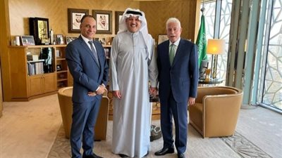 محافظ جنوب سيناء يلتقي السفير السعودي بسفارة السعودية بالقاهرة