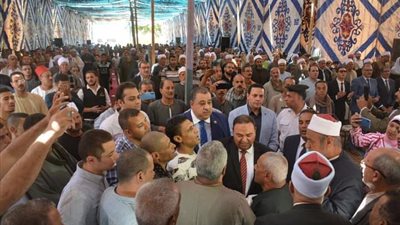 سكرتير عام سوهاج يشهد مراسم صلح عائلتي 