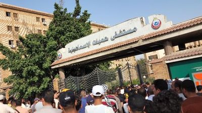 الآلاف يشيعون ضحايا تفحم سيارتين بطريق الإسماعيلية السويس ..صور