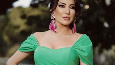 دنيا عبدالعزيز عروسة للمرة الثالثة.. و إطلالات صيفية مبهجة للفنانات