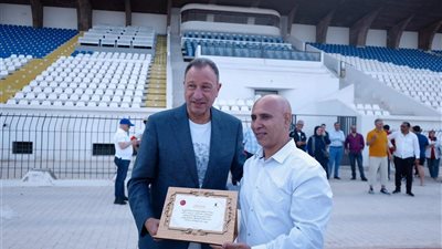 الجالية المصرية بالمغرب تكرم الكابتن محمود الخطيب