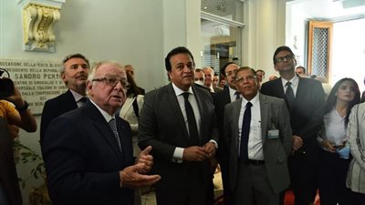 عبدالغفار يوجه بسرعة إصدار قرار علاج على نفقة الدولة لأحد مرضى القلب بالمستشفى الإيطالي