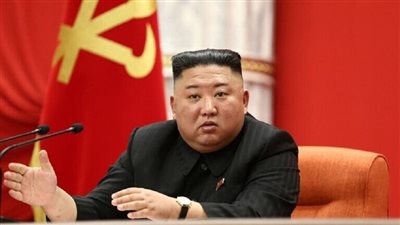 زعيم كوريا الشمالية يقيم الوضع الوبائي للبلاد