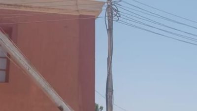 دعم شبكة كهرباء بطرق إسنا جنوب الأقصر بأعمدة ومحولات جديدة
