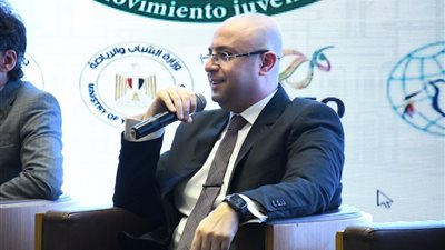 محافظ بني سويف في فعاليات الندوة الحوارية لتمكين الشباب بحضور وزير الرياضة