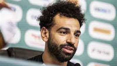 اتحاد الكرة يكرّم صلاح بدرع 