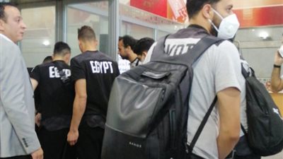 توافد بعثة المنتخب علي المطار للمغادرة الي مالاوي