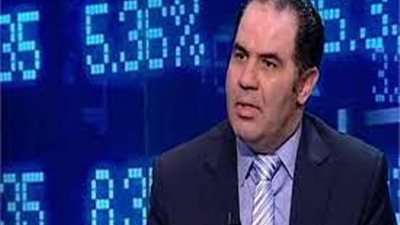 خبير مال: طرح الشركات في البورصة يزيد الوظائف والاستثمار بها مكسب وخسارة.. فيديو