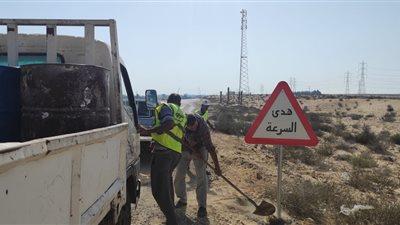 بدء عمليات رفع كفاءة طريق العريش / القنطرة